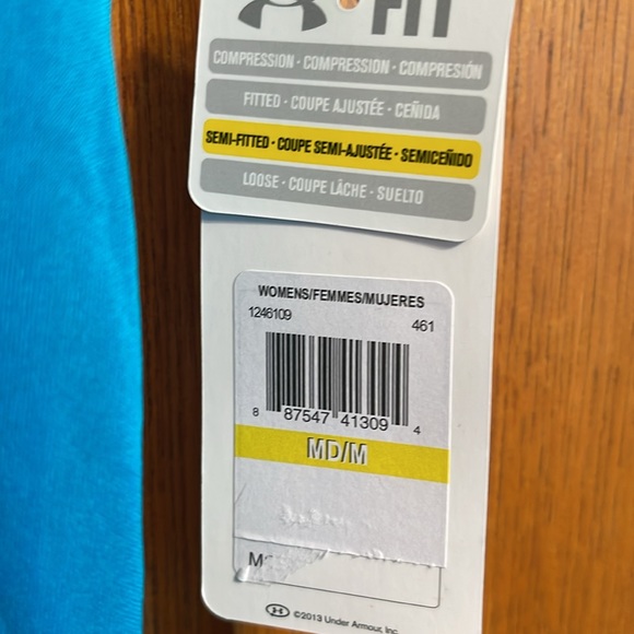 NWT Women’s Under Armour heat gear top. - Picture 3 of 3